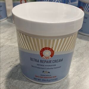 First Aid Beauty Ultra Repair Cream